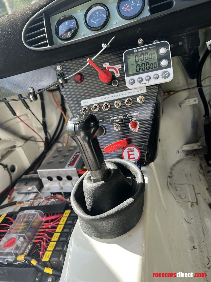 porsche-944-s2-race-car