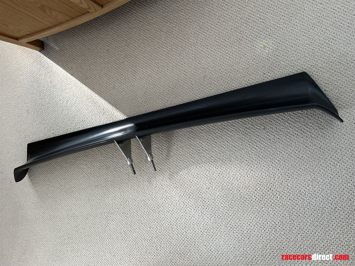 btcc-renault-laguna-touring-car-rear-wing