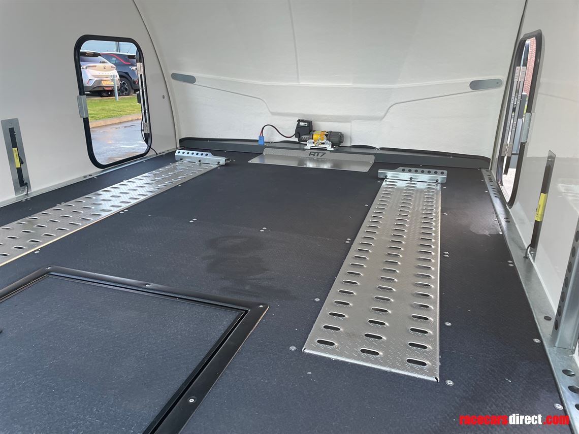 new-brian-james-rt7-trailers