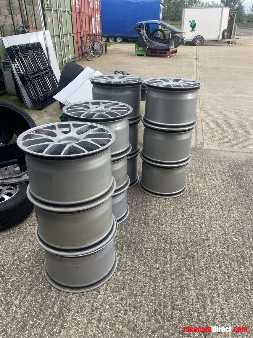 lola-b0746-wheels-x12