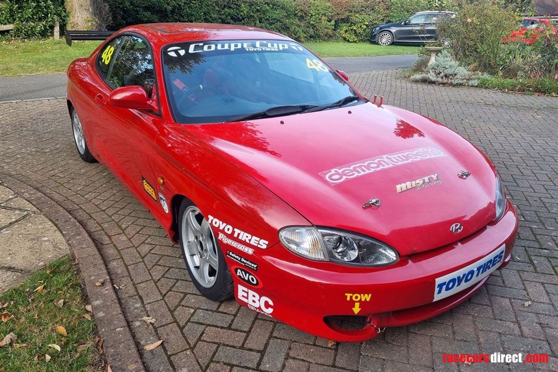 hyundai-coupe-race-car