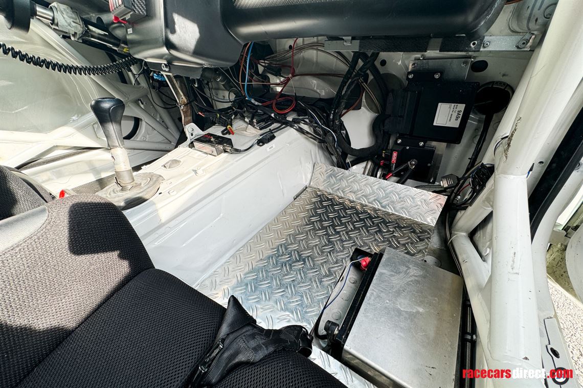 bmw-m3-e92-gtr-race-car