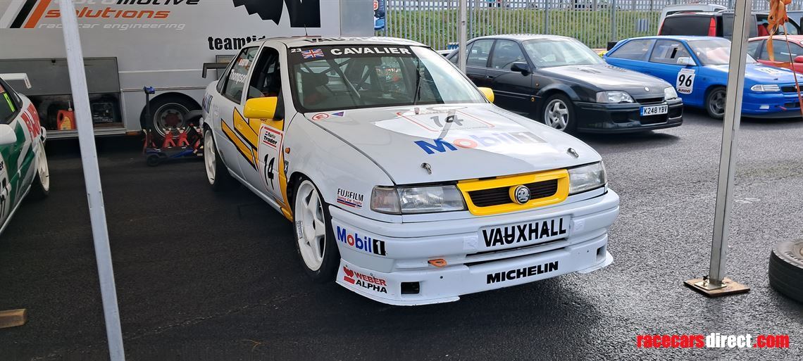 2-x-1995-vauxhall-sport-super-touring-cars--