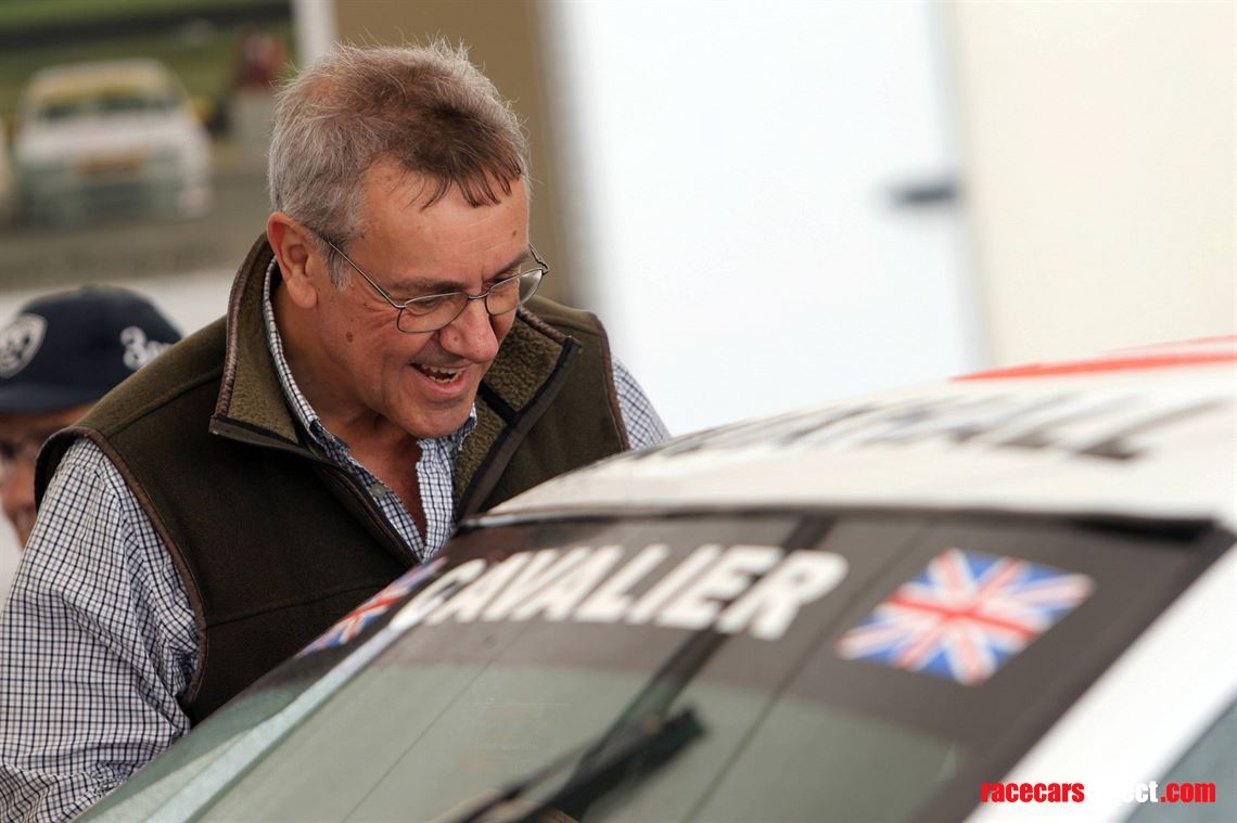 2-x-1995-vauxhall-sport-super-touring-cars--