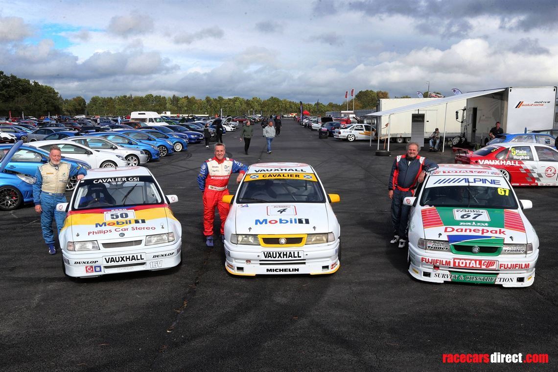 2-x-1995-vauxhall-sport-super-touring-cars--