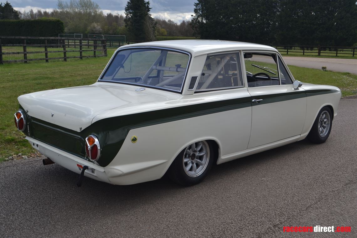 1965-lotus-cortina-fia-race-car