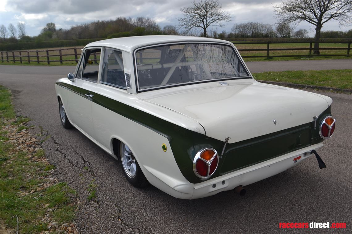 1965-lotus-cortina-fia-race-car