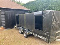 covered-woodford-trailer