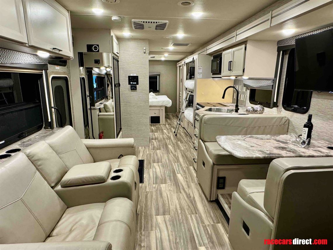 thor-ace-323-bunkhouse