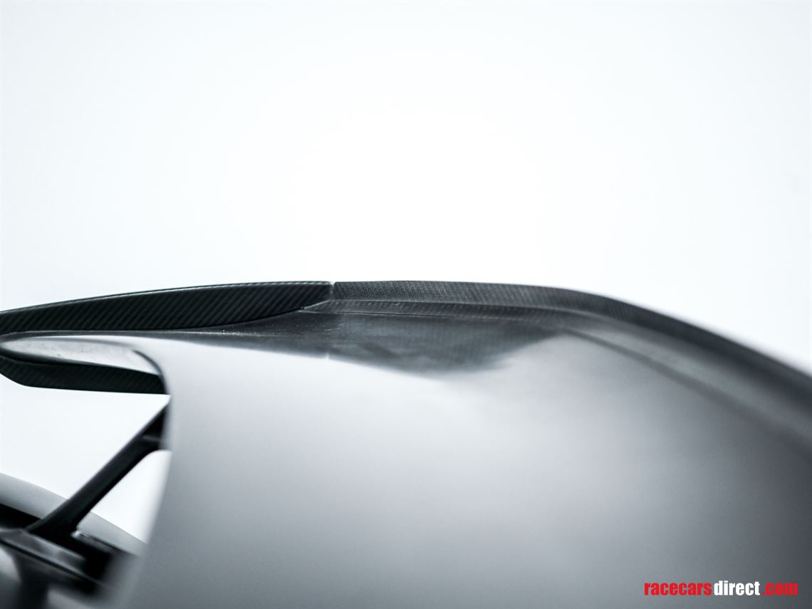 2016-porsche-cayman-gt4-clubsport-mr-reduced