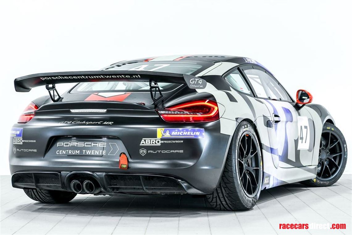 2016-porsche-cayman-gt4-clubsport-mr-reduced