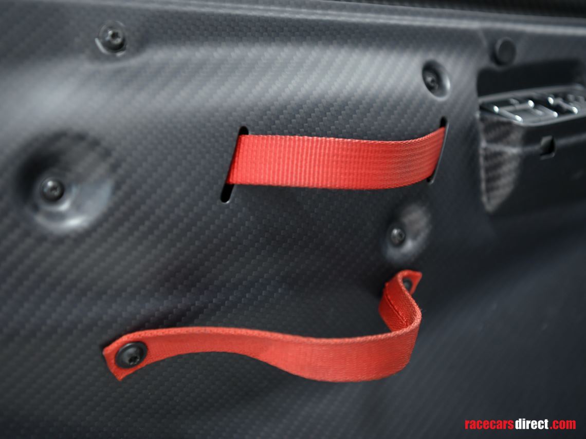 2016-porsche-cayman-gt4-clubsport-mr-reduced