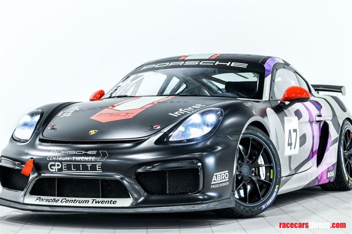 2016-porsche-cayman-gt4-clubsport-mr-reduced