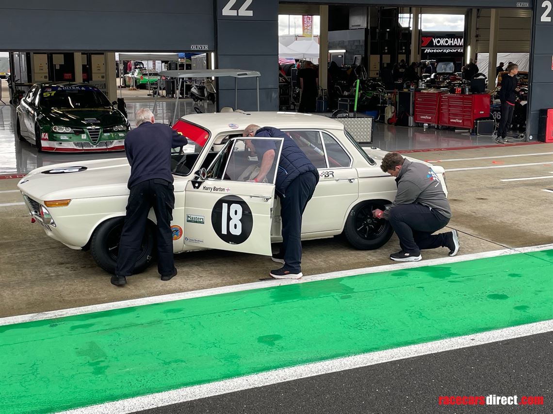 retro-engineering-is-hiring