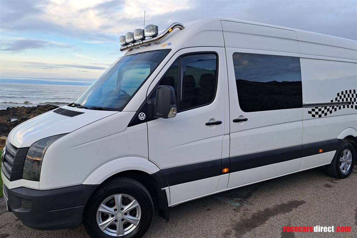vw-crafter-lwb-daynight-race-van