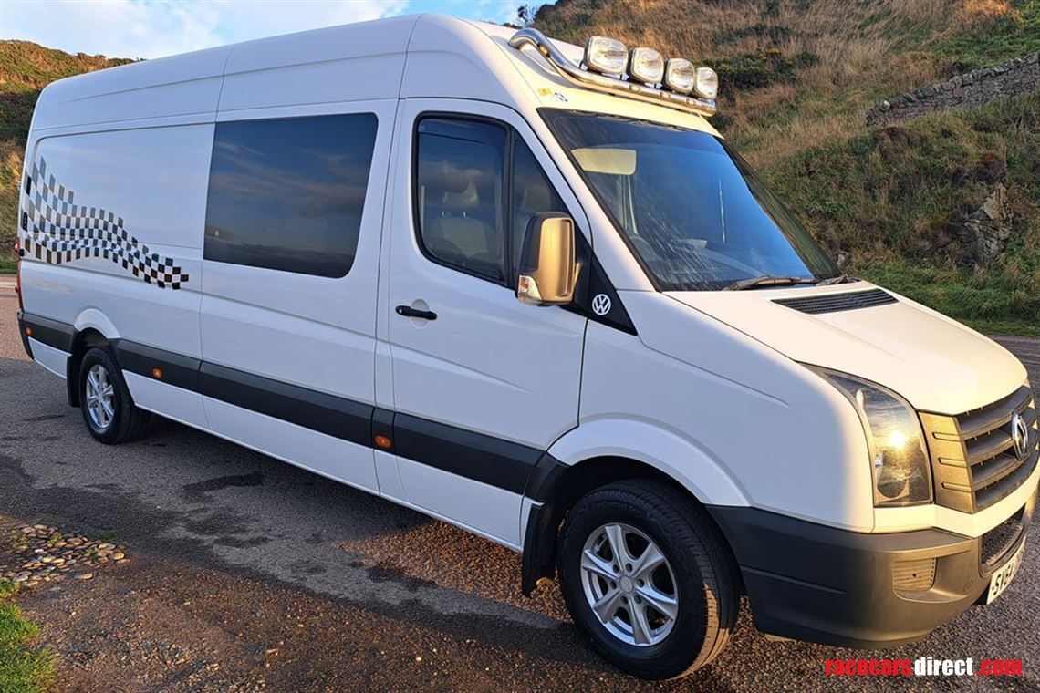 vw-crafter-lwb-daynight-race-van