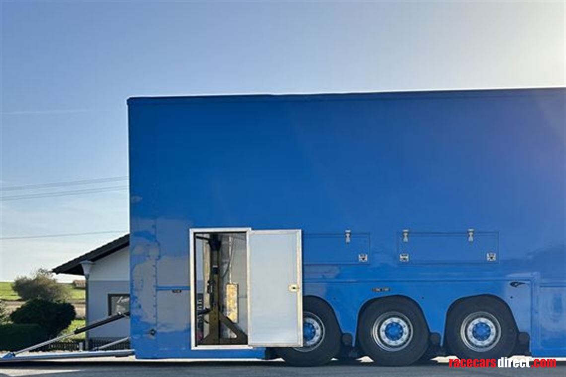 racetrailer---3-cars-living-workshop-space-op