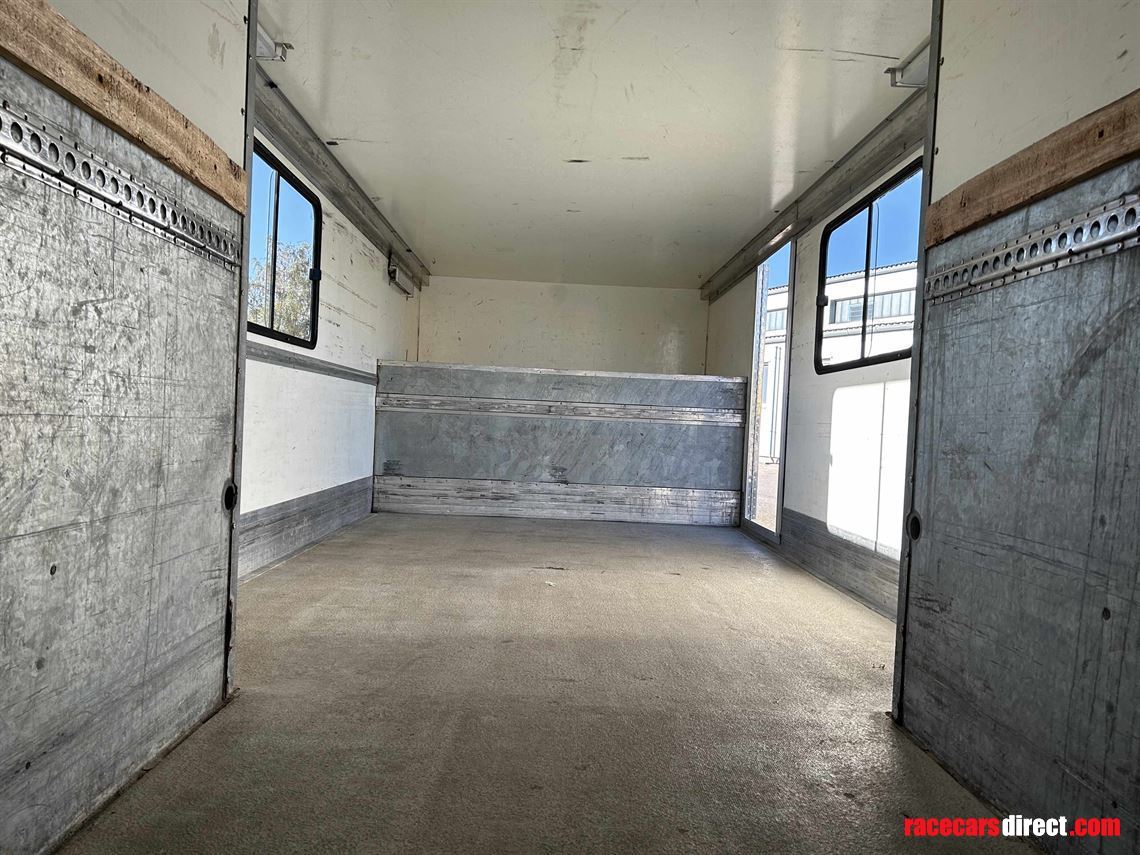 racetrailer---3-cars-living-workshop-space-op