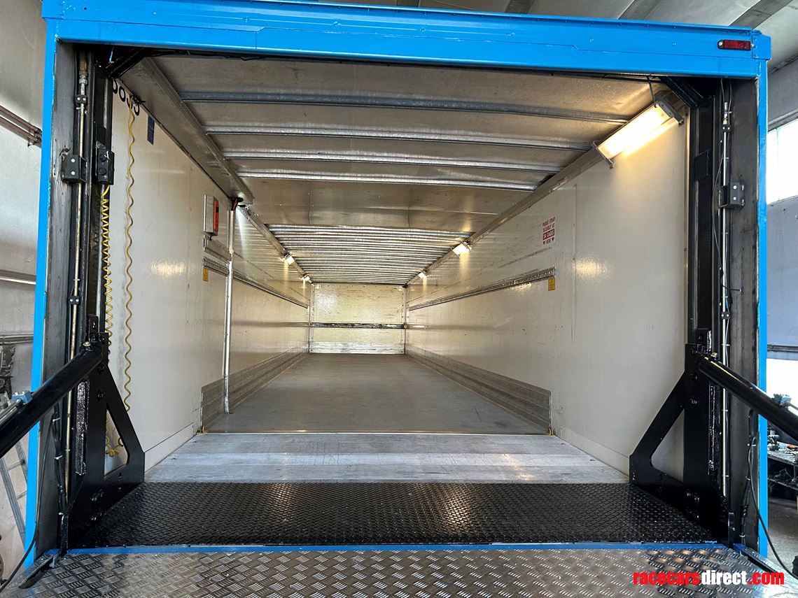 racetrailer---3-cars-living-workshop-space-op