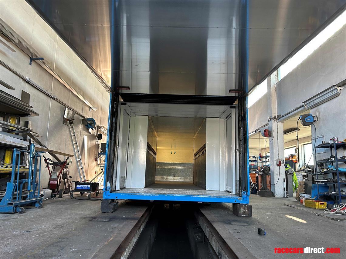 racetrailer---3-cars-living-workshop-space-op