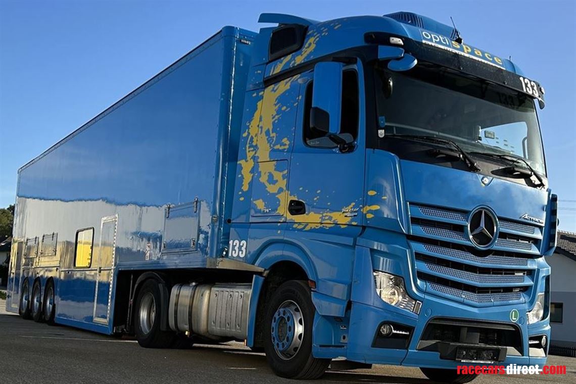 racetrailer---3-cars-living-workshop-space-op