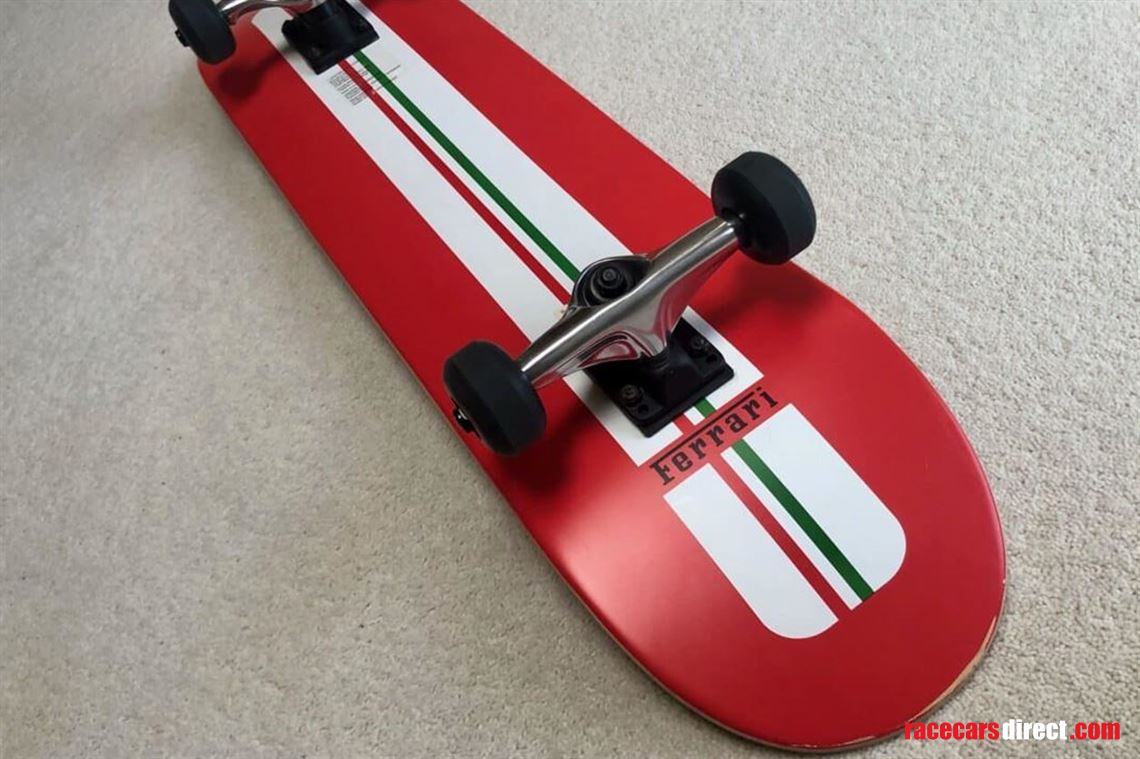 official-ferrari-skateboard