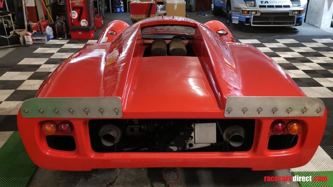 lola-t70-mk3-gt-coupe