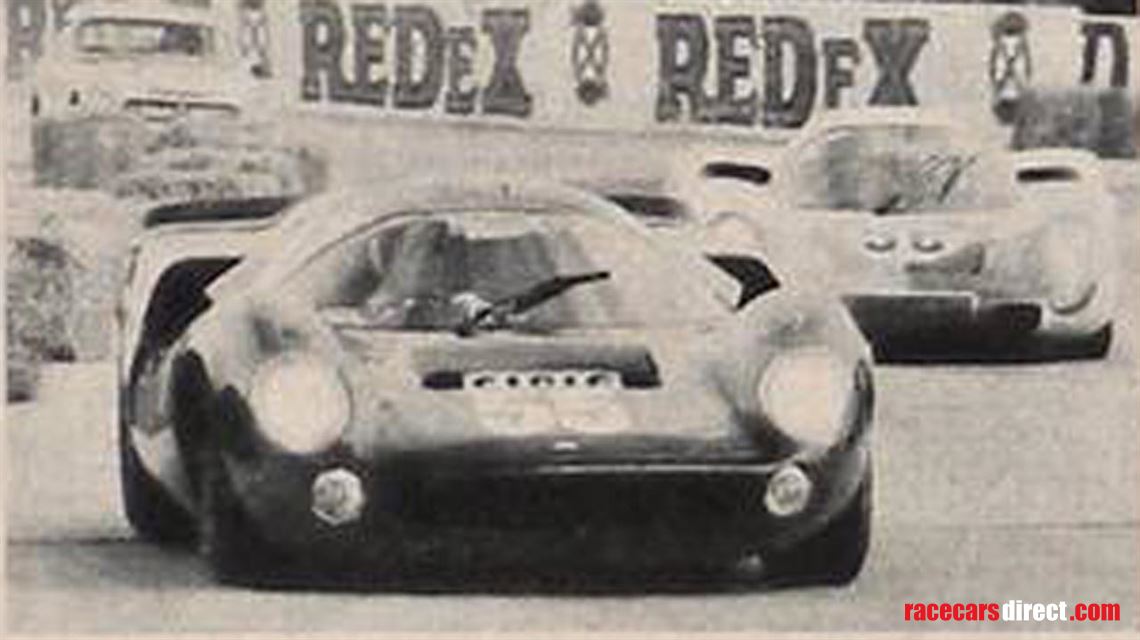 lola-t70-mk3-gt-coupe