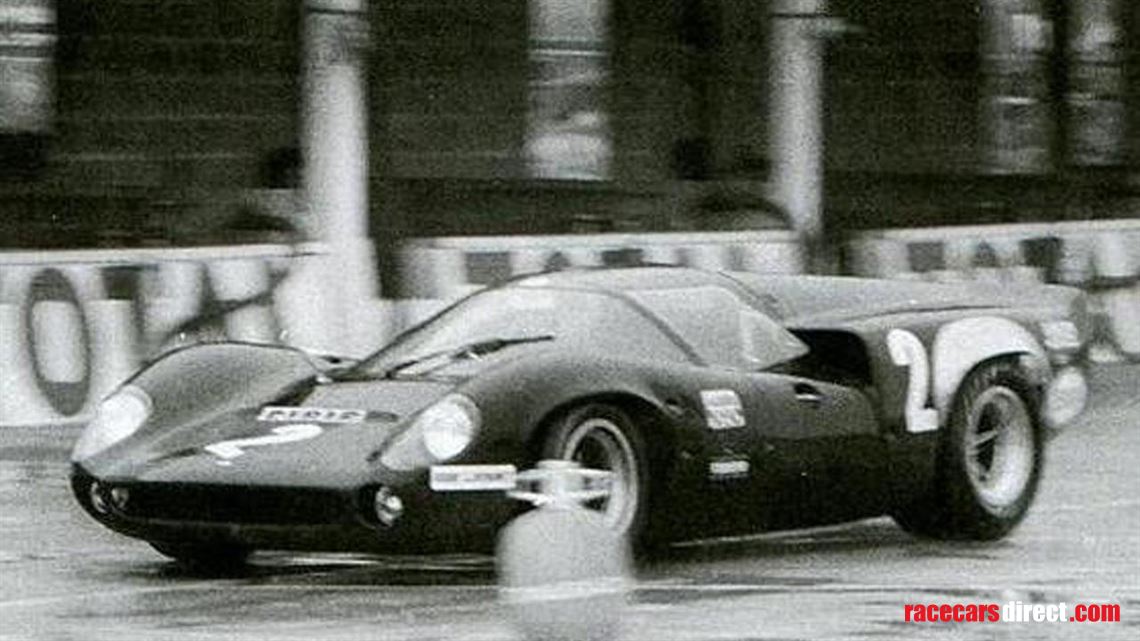 lola-t70-mk3-gt-coupe