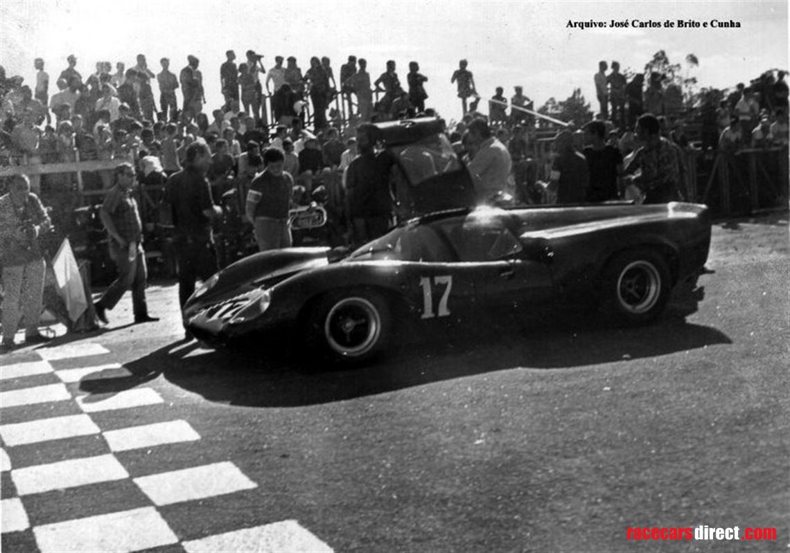 lola-t70-mk3-gt-coupe