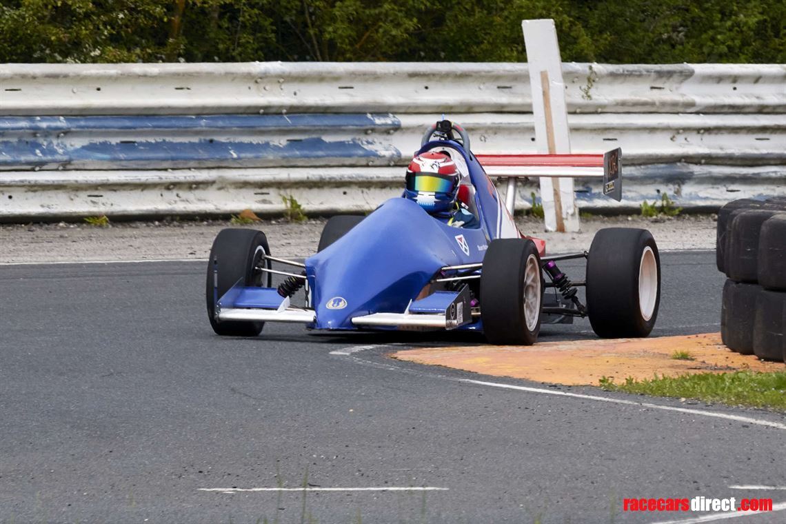 600-jedi---your-first-single-seater