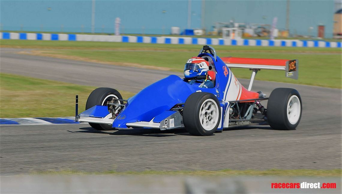 600-jedi---your-first-single-seater