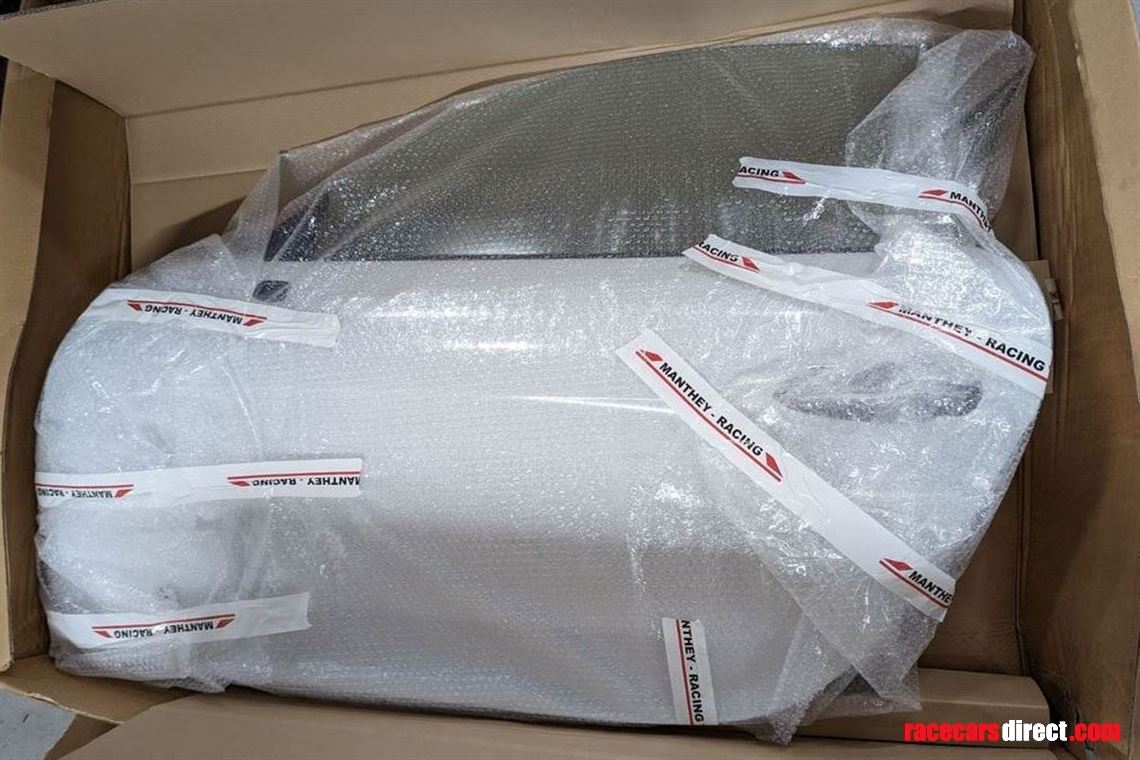 porsche-cayman-981-gt4-bodywork-parts