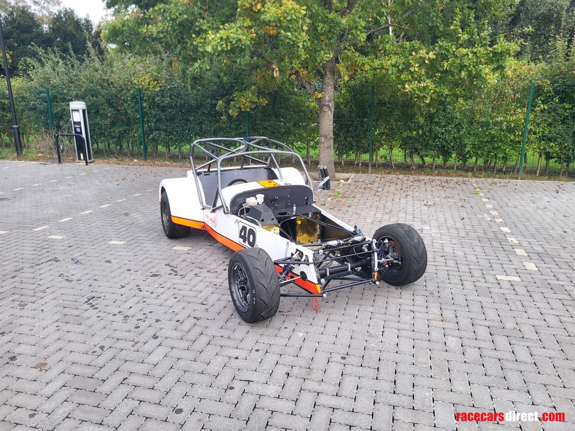 caterham-s3-rolling-chassis