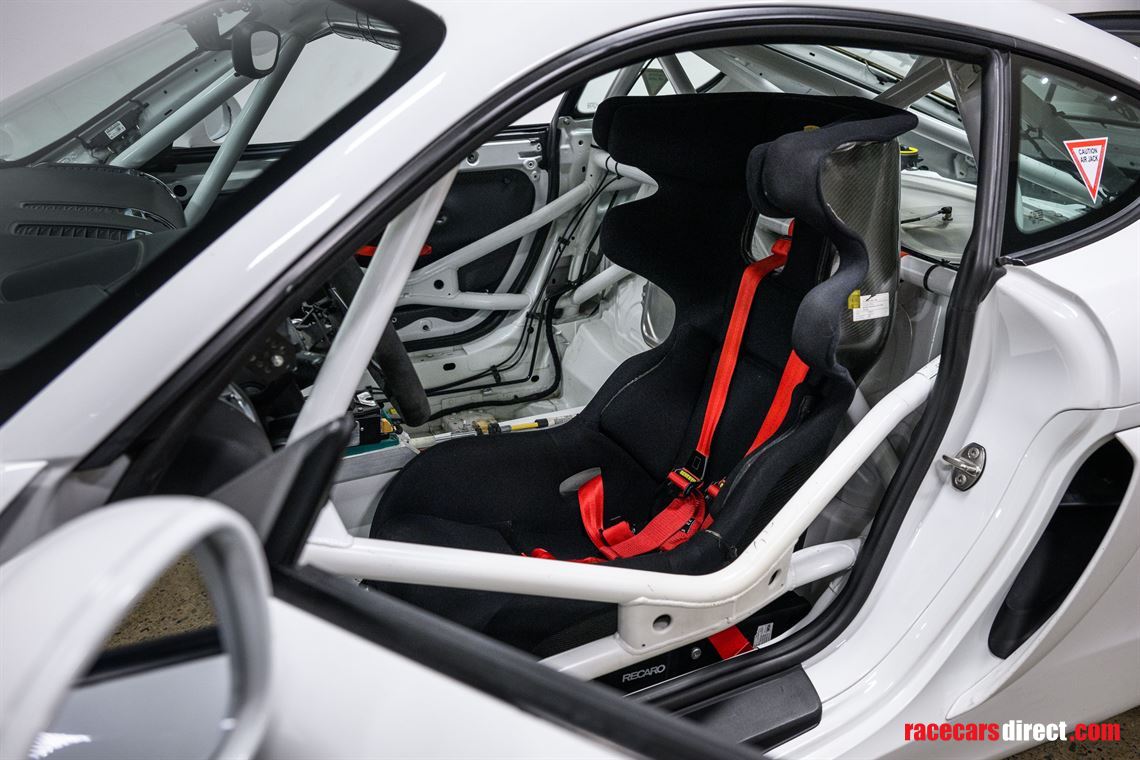 2016-porsche-gt4-clubsport-981