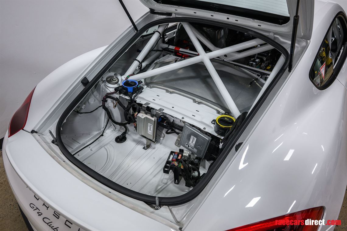 2016-porsche-gt4-clubsport-981