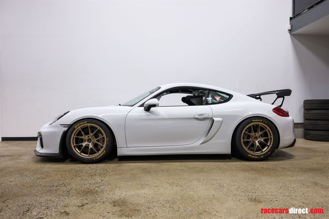 2016-porsche-gt4-clubsport-981