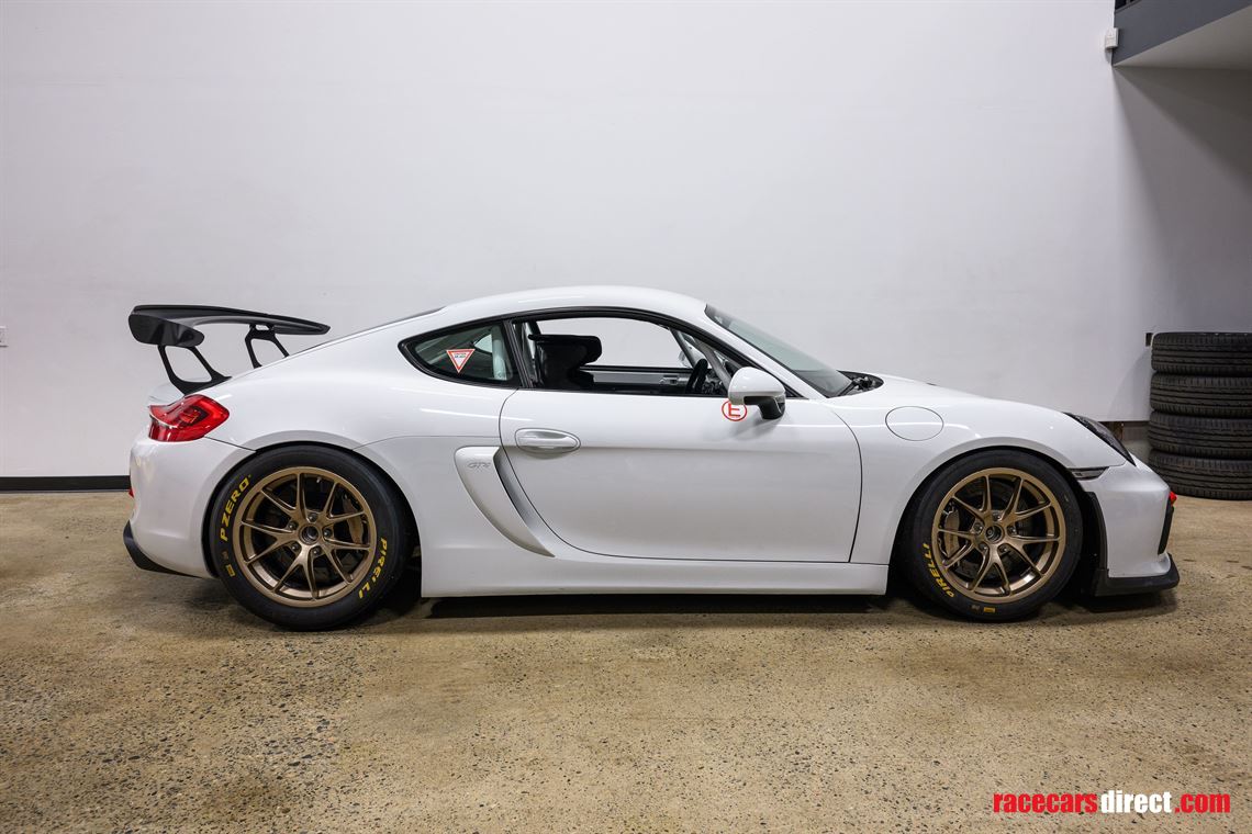 2016-porsche-gt4-clubsport-981