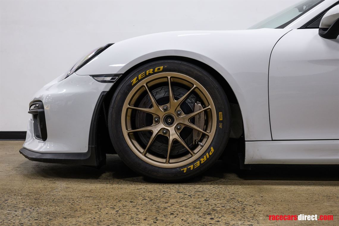 2016-porsche-gt4-clubsport-981