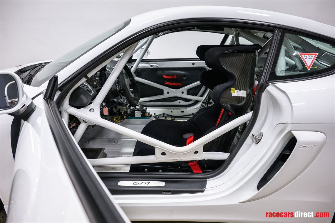 2016-porsche-gt4-clubsport-981