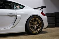 2016-porsche-gt4-clubsport-981