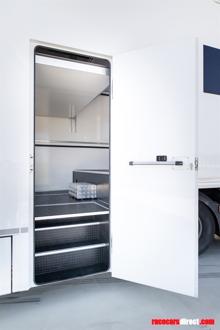 pro-series-race-trailer-by-stella-works