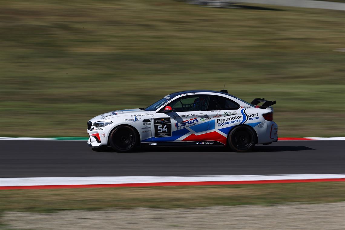 bmw-m2-cs-racing
