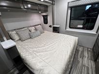 forest-river-georgetown-gt7-32j7