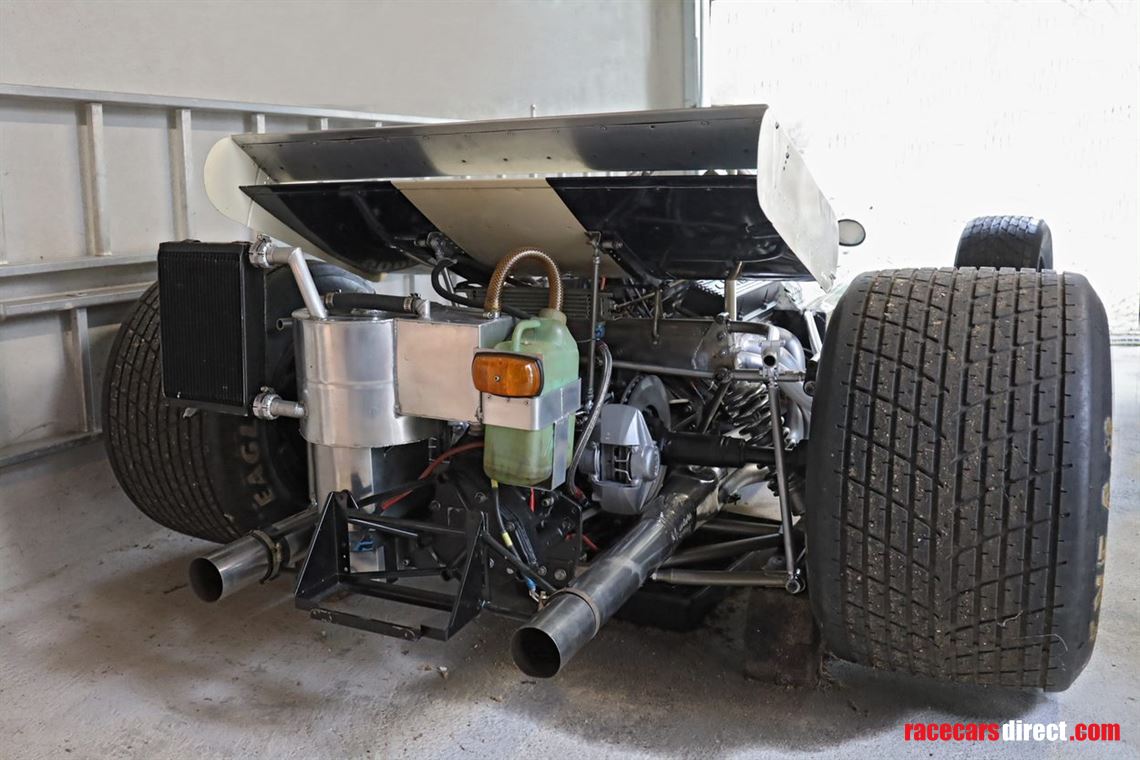 original-surtees-ts8-005-race-car---a-piece-o