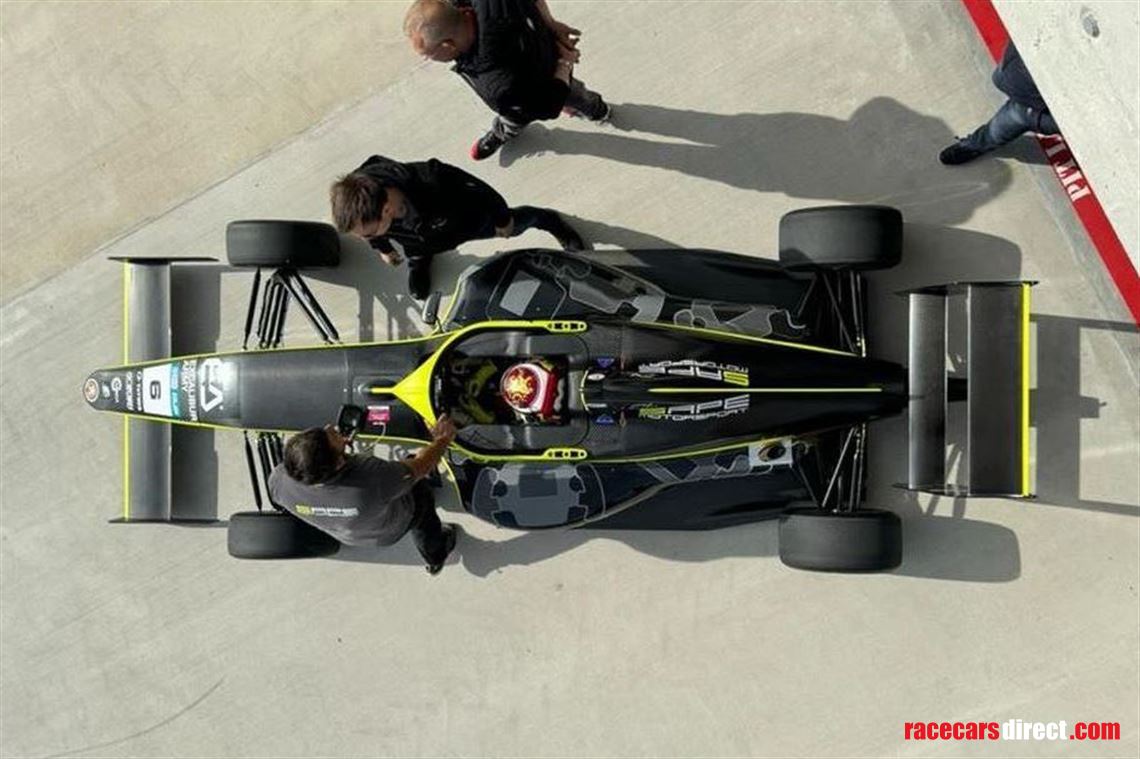 formula-4-driver-seat-available-for-2024