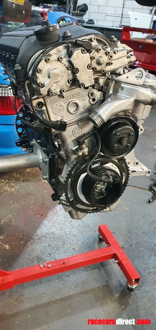 bmw-m3-s50b30-engine