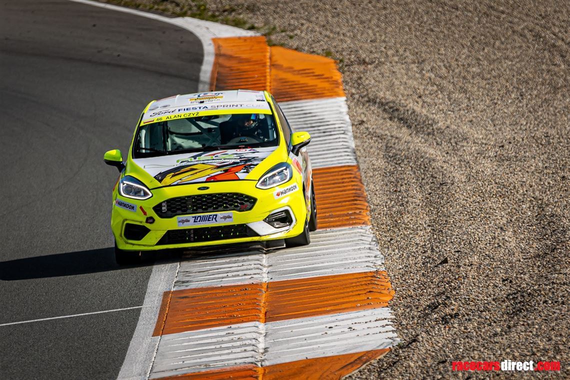 ford-fiesta-sprint-cup-car