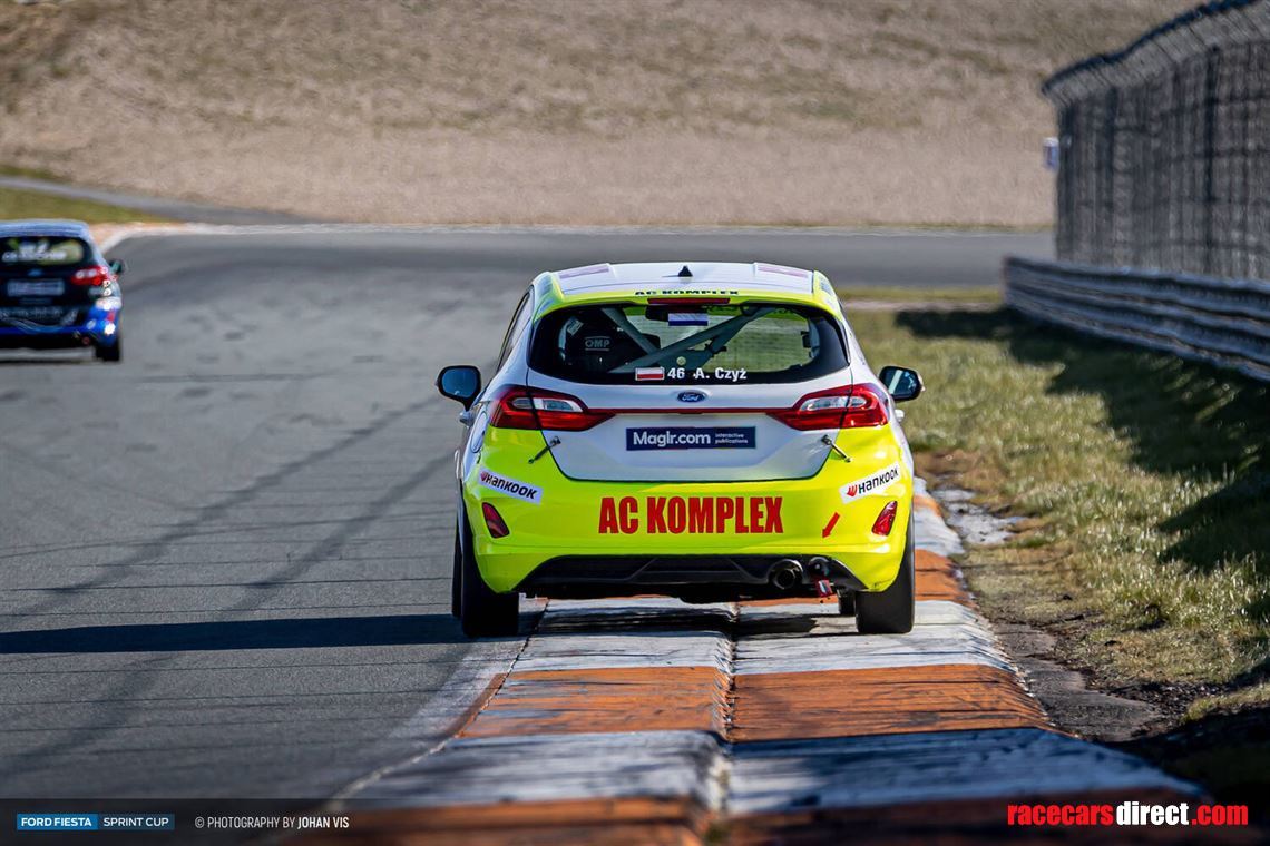 ford-fiesta-sprint-cup-car