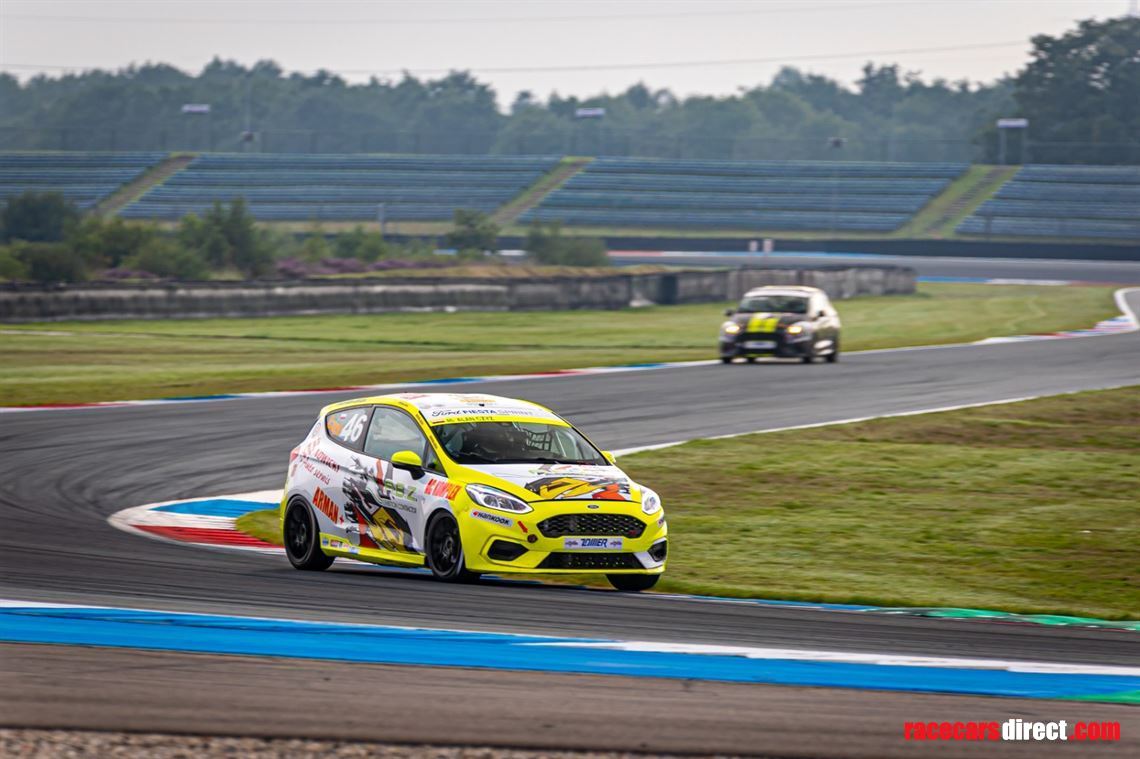 ford-fiesta-sprint-cup-car